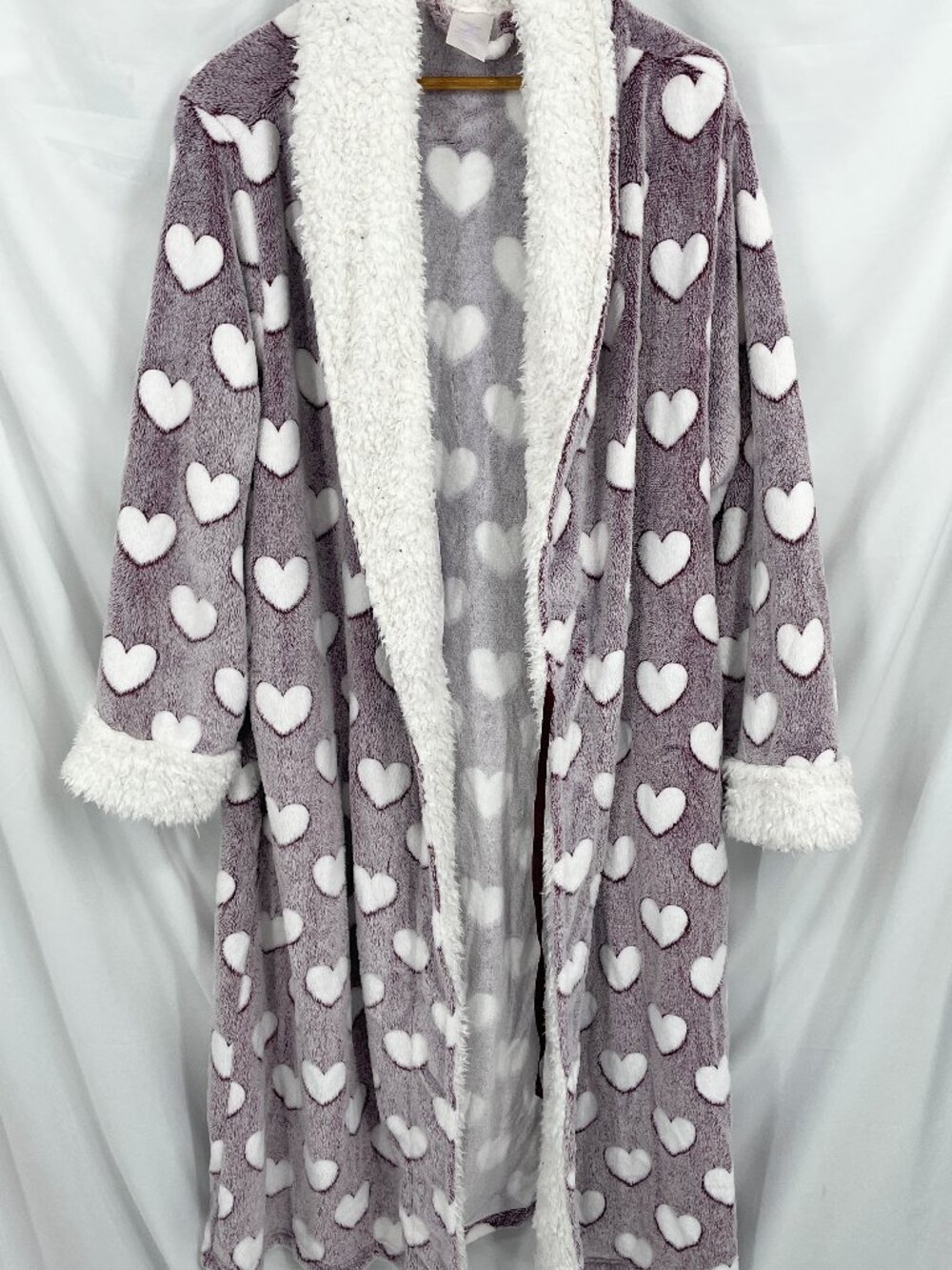Secret Treasures PLUS purple heart print plush robe